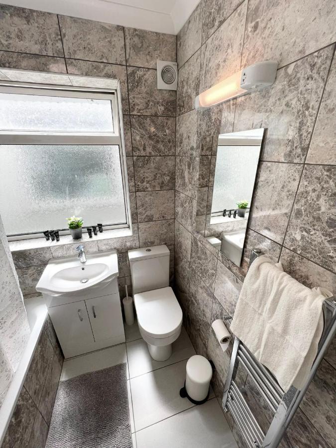 מלון Stunning Flat In Greater לונדון מראה חיצוני תמונה