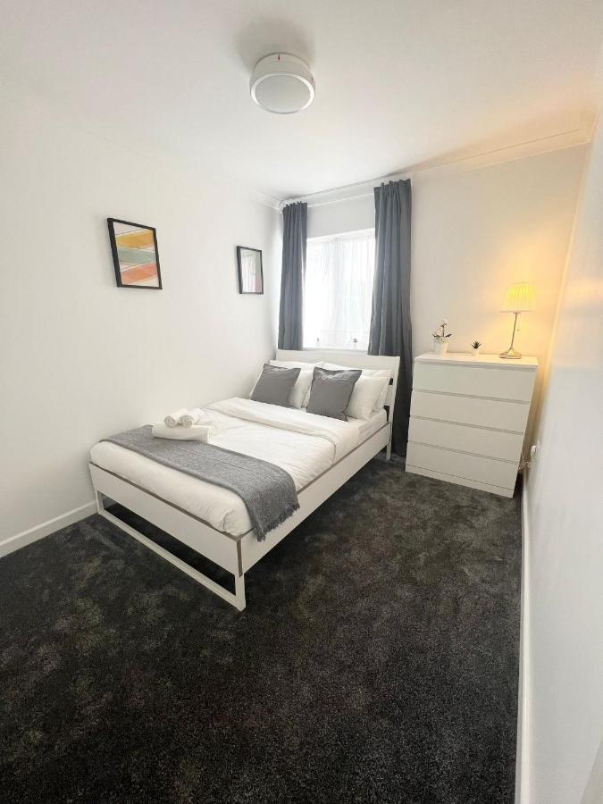 מלון Stunning Flat In Greater לונדון מראה חיצוני תמונה
